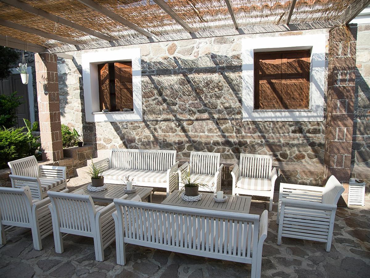 Olive Press Hotel & Apartments Mithimna Luaran gambar