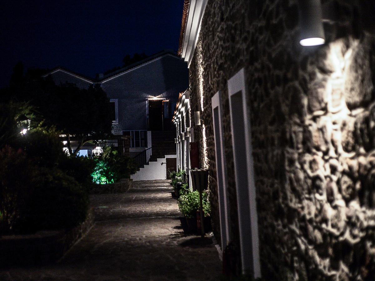Olive Press Hotel & Apartments Mithimna Luaran gambar
